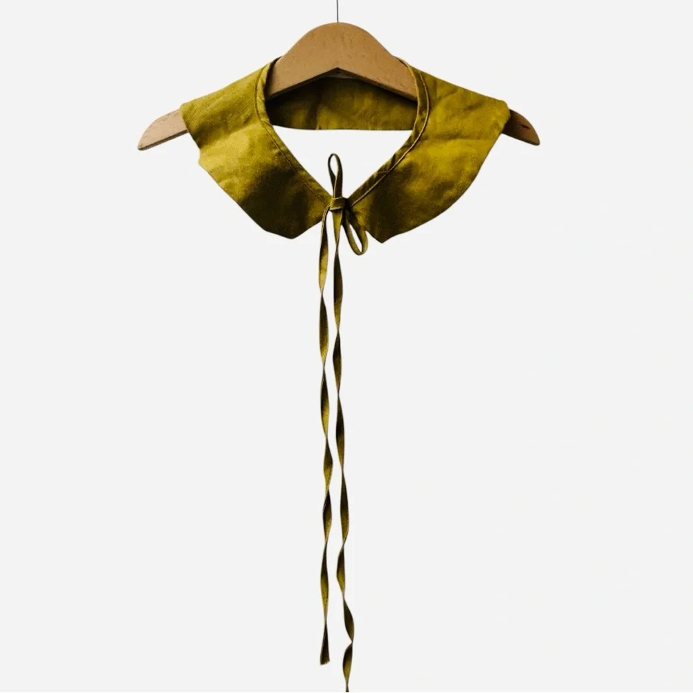 mabo tie-on collar in organic cotton - ochre
